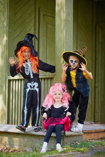 Halloween girls — Stock Photo, Image