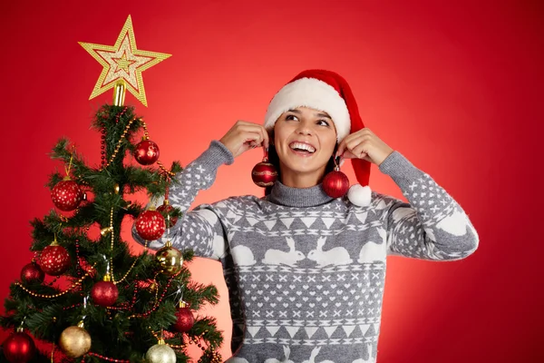 Mädchen mit Weihnachtsmütze — Stockfoto