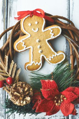 Zencefilli kurabiye ve çelenk