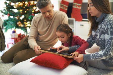 Anne kızı nasıl yazmak için öğretim