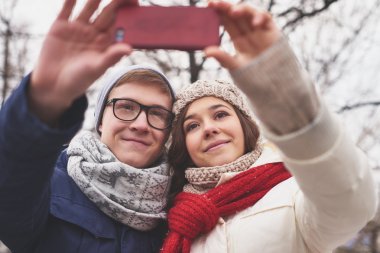 Kaç selfie alarak winterwear içinde