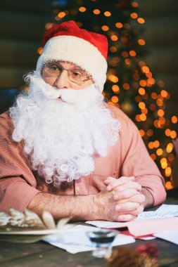 Noel Baba şapkalı komuta sizde