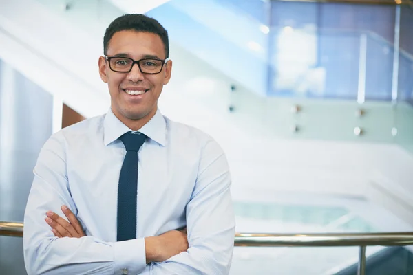 Geschäftsmann mit Brille — Stockfoto