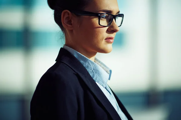 Businesswoman in eyeglasses — Stock Photo, Image