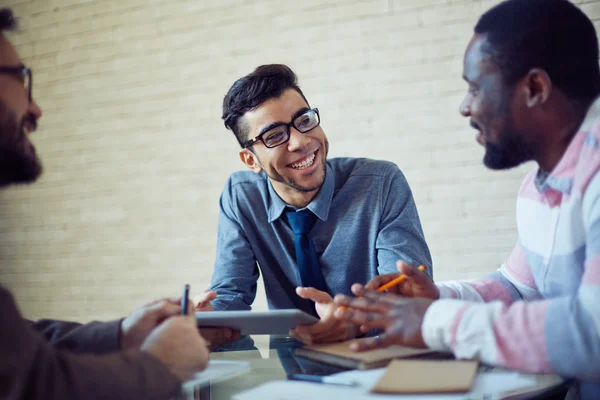 Gruppe moderner Manager — Stockfoto