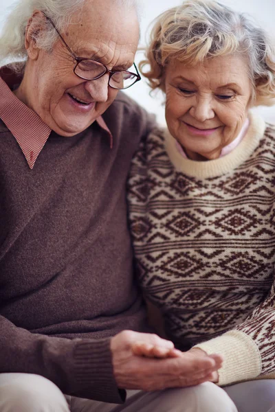 Starszy mężczyzna i kobieta — Zdjęcie stockowe