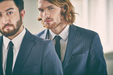 Ciddi Genç İşadamları