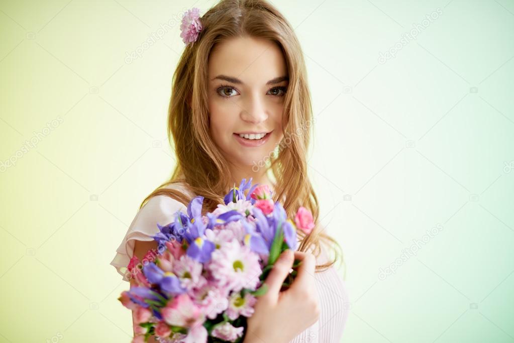 Woman with spring flowers