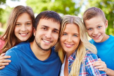 Anne ile çocuk portresi