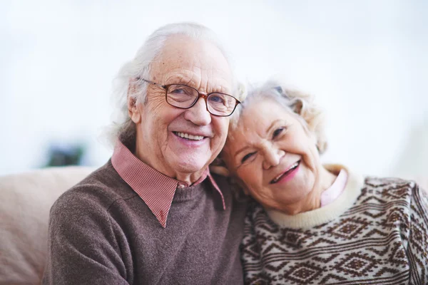 Ancianos marido y mujer — Foto de Stock