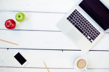 Masada açık dizüstü