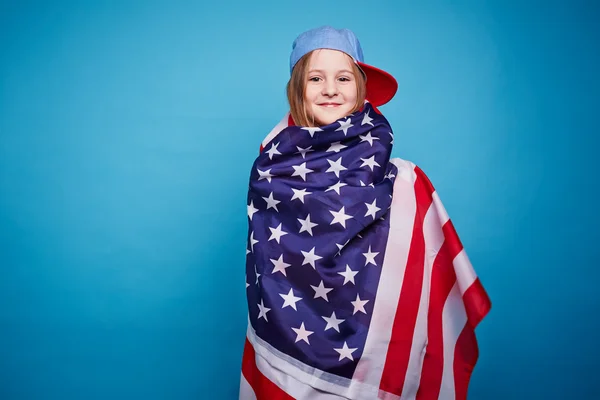 Menina com bandeira americana — Fotografia de Stock