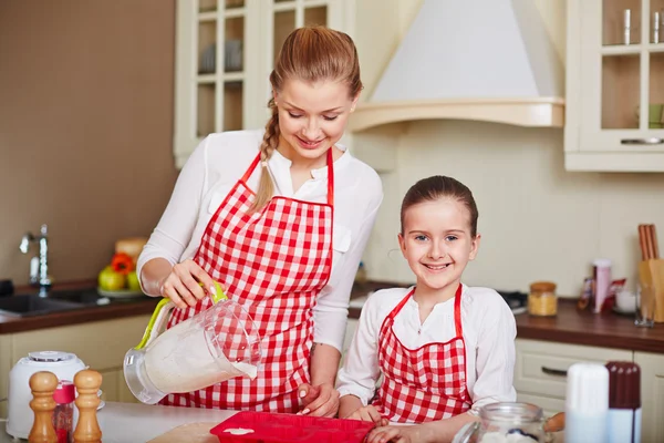 Matlagning tårtor — Stockfoto