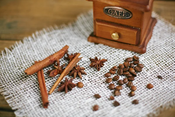 Moedor de café de madeira — Fotografia de Stock