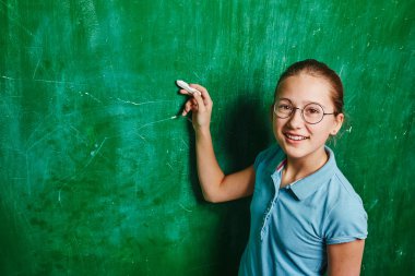 Blackboard tarafından başarılı kız öğrenci