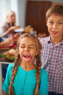 çocuk lekeli ağızlı