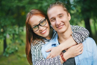 Mutlu genç tarihleri Çift