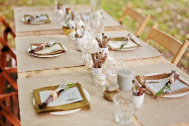 Masa ve sandalye servis