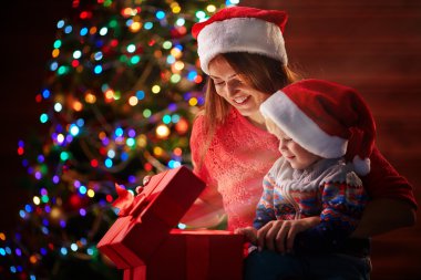 kadın ve çocuk Santa kapaklar