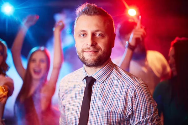 Man op disco party — Stockfoto