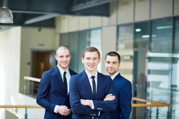 Equipe de negócios de três homens — Fotografia de Stock