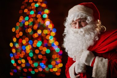 Noel Baba ile büyük kırmızı çuval