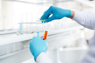 sıvı kadar karıştırma kimyager