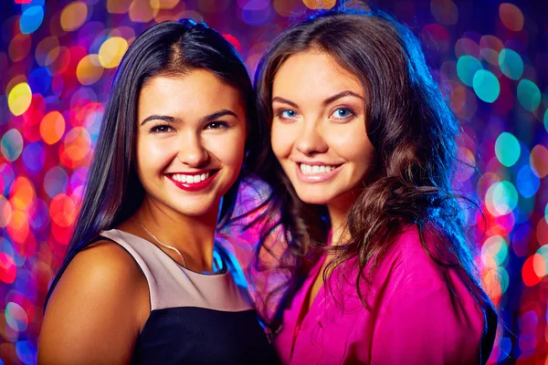 Portrait of two attractive women — Stock Photo, Image