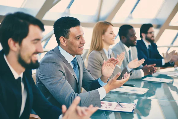 Ovaciones después del discurso —  Fotos de Stock