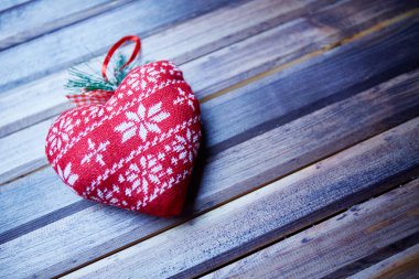 Dekoratif oyuncak kalp