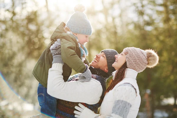 Young parents looking at  son — Stock Photo, Image