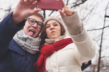 selfie yaparken ekşitmeden tarihleri