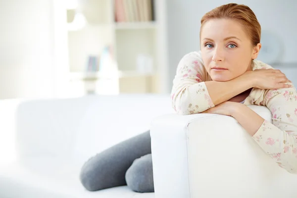 Young woman in casualwear — Stock Photo, Image