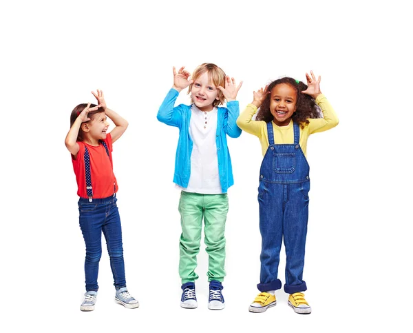 Grupo de crianças em casual-wear — Fotografia de Stock