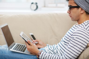 adam gadget'lar ile çalışma