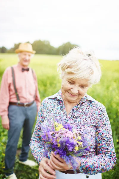 Senior vrouw en man — Stockfoto