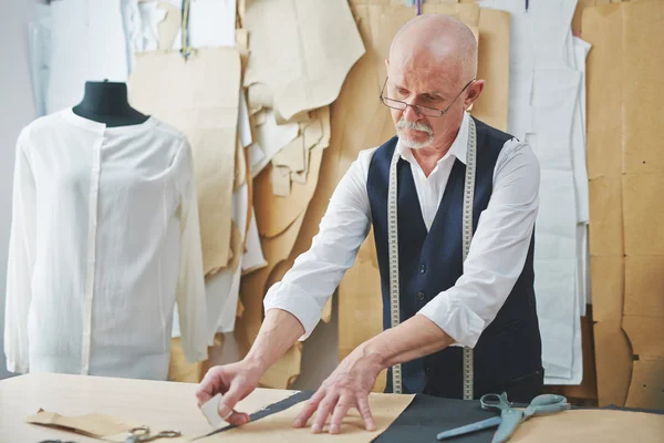 Maturo modello di taglio sarto — Foto Stock