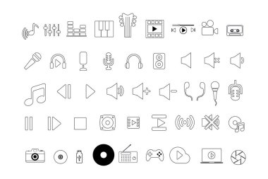 Beyaz arkaplanda çokluortam simgeleri