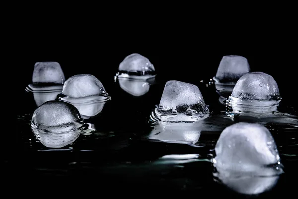 Melting Ice Cubes Reflected Mirror Surface Dark Background Close Cold — Stock Photo, Image