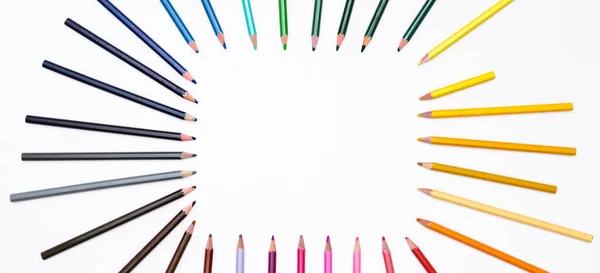 Ramka Kolorowych Ołówków Izolowanych Białym Tle Rogu Wolnym Miejscem Tekst — Zdjęcie stockowe