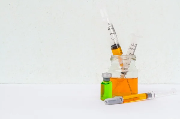 Syringe and drug — Stock Photo, Image