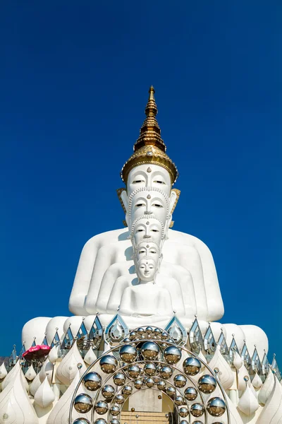 Estátua de cinco buddha — Fotografia de Stock