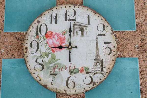 Clock on wall — Stock Photo, Image