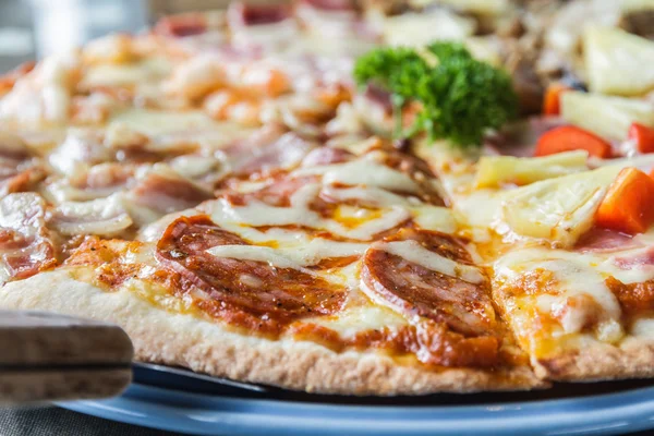 Pizza — Stockfoto