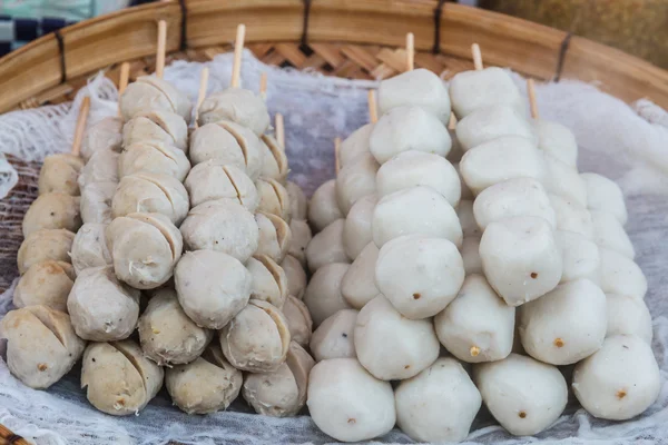 Dampffrikadellen auf dem Markt — Stockfoto