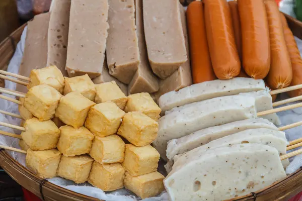 Aliments vapeur sur le marché — Photo