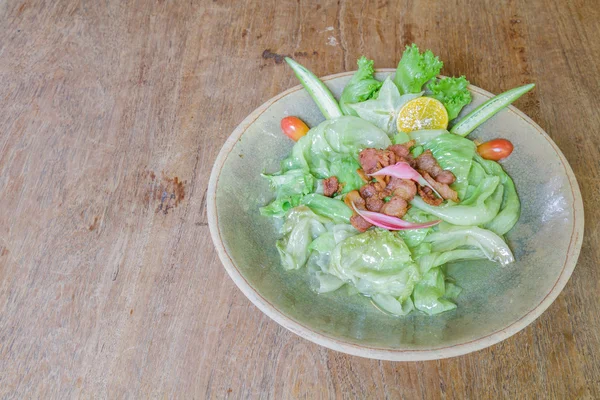 Sallad uppståndelse fisksås — Stockfoto