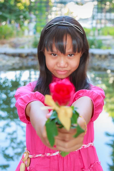 Mädchen im Valentinstag — Stockfoto