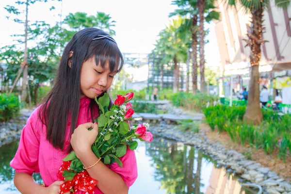 Flicka i Valentine — Stockfoto