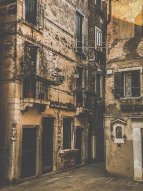 Venedik, İtalya 'da eski bir cadde, Vintage filtrelenmiş